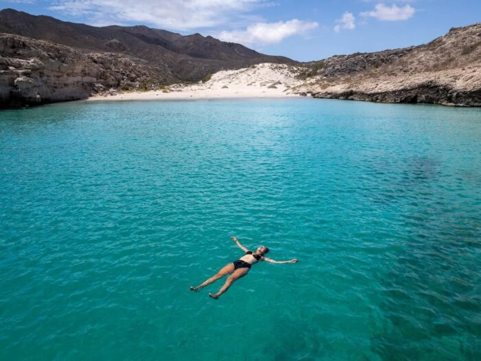 Tour a Isla del Carmen ( Playa Arroyo Blanco + Cueva marina)