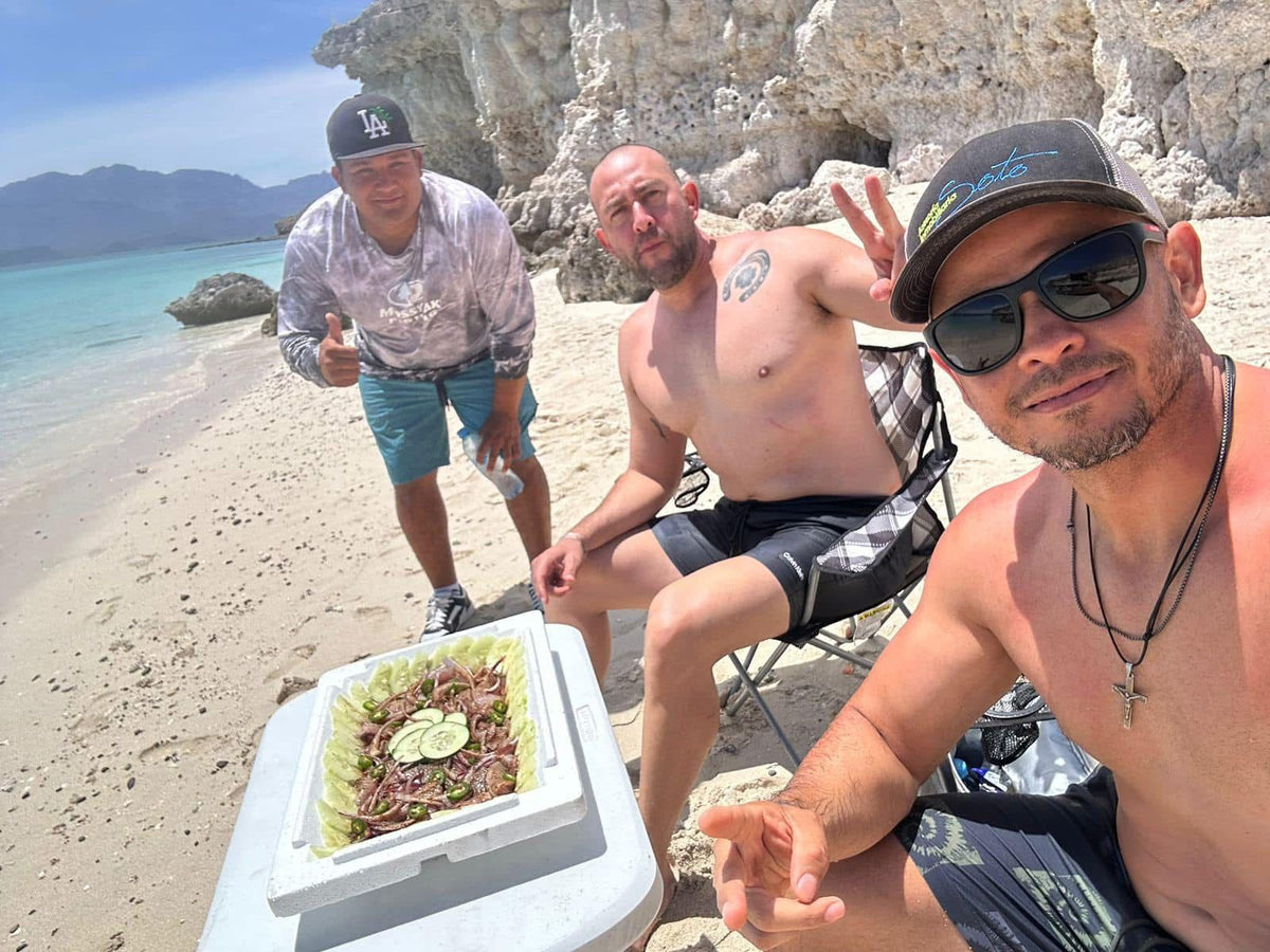 Tour to Isla del Carmen (Los Paredones Beach)